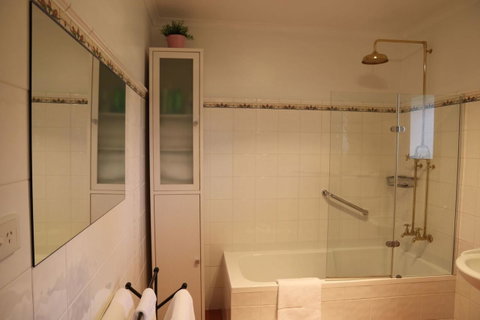 Merellaan - Accommodation Brisbane 11