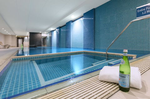 Oaks Glenelg Plaza Pier Suites - Accommodation Brisbane 9