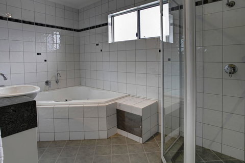 Tasman Beachside Apartment - Accommodation Brisbane 10