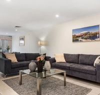 Close to City - Spacious 3 Bedroom Townhouse - Accommodation Brisbane