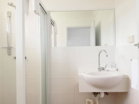 Arcadia Motel - Accommodation Brisbane 9