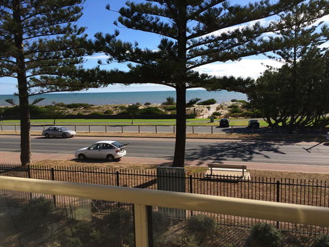 Adelaide - Semaphore Beach Front - Accommodation Brisbane 23