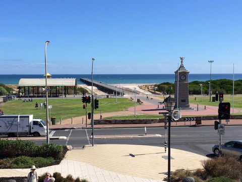 Adelaide - Semaphore Beach Front - Accommodation Brisbane 25