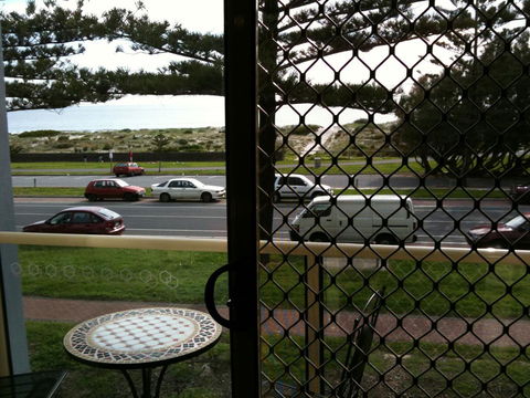 Adelaide - Semaphore Beach Front - Accommodation Brisbane 9