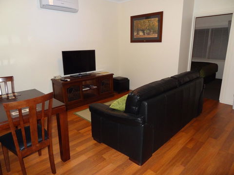 Hahndorf Oak Tree Cottages - Accommodation Brisbane 5