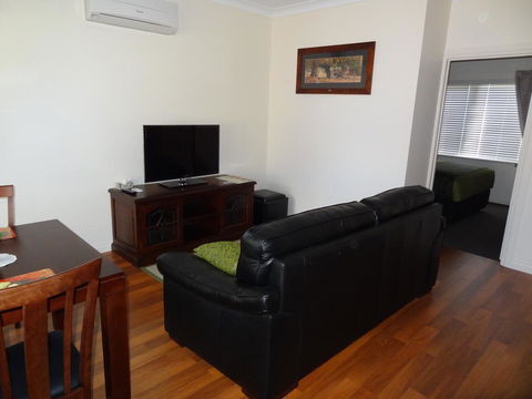 Hahndorf Oak Tree Cottages - Accommodation Brisbane 7