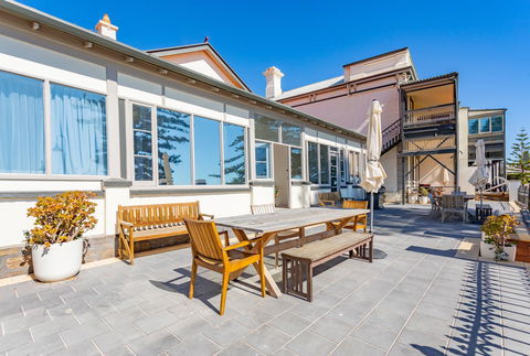 Seawall Apartments - Accommodation Brisbane 3