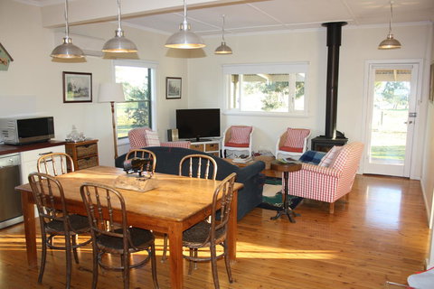 Rabbiters Hut - Accommodation Brisbane 6