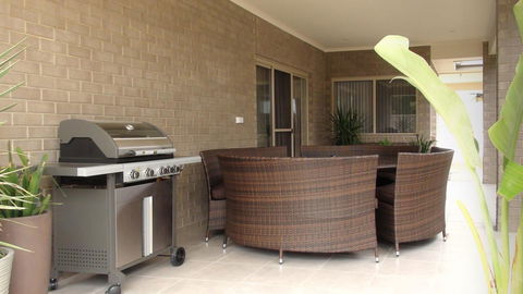 Casavino Luxury Villa - Accommodation Brisbane 12