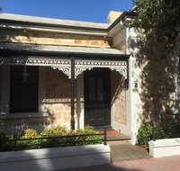 8 Osborne - Accommodation Brisbane