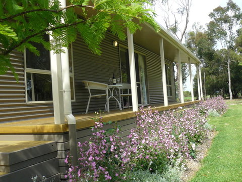 Camawald Coonawarra Cottage B&B - Accommodation Brisbane 1