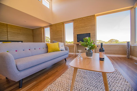 Ecopia Retreat - Accommodation Brisbane 0