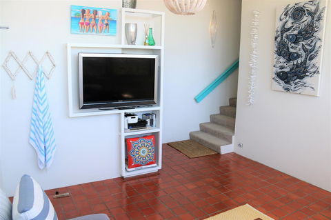 Beachfront Bliss - Accommodation Brisbane 10