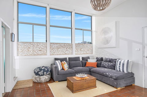 Beachfront Bliss - Accommodation Brisbane 9