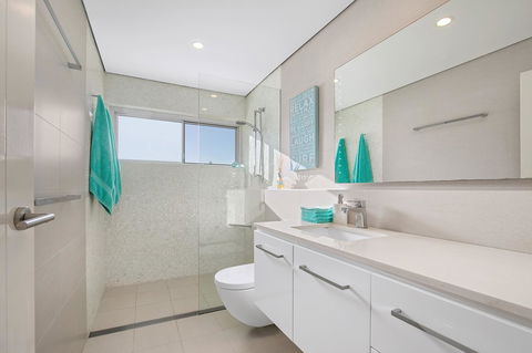 Beachfront Bliss - Accommodation Brisbane 17