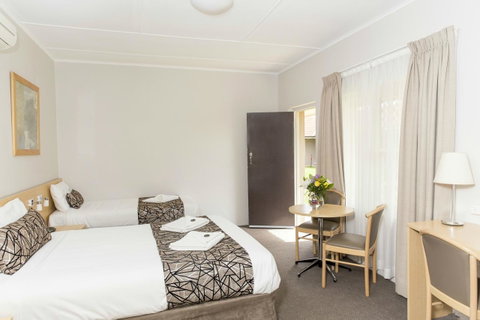 Bathurst Motor Inn - Accommodation Brisbane 24