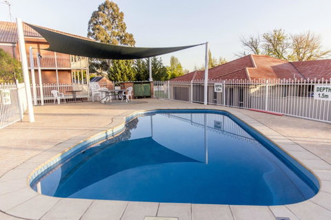 Bathurst Motor Inn - Accommodation Brisbane 5
