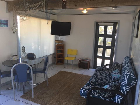 SHAKIN' SHACK - Accommodation Brisbane 14