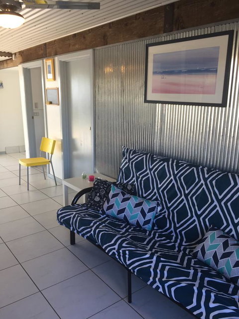 SHAKIN' SHACK - Accommodation Brisbane 10