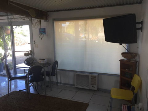 SHAKIN' SHACK - Accommodation Brisbane 12