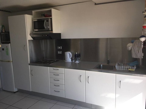 SHAKIN' SHACK - Accommodation Brisbane 7