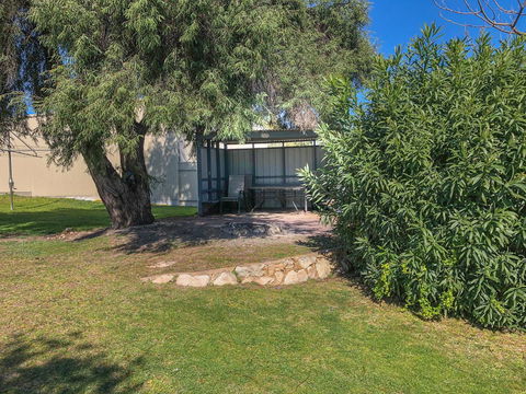 Beachview - Accommodation Brisbane 29