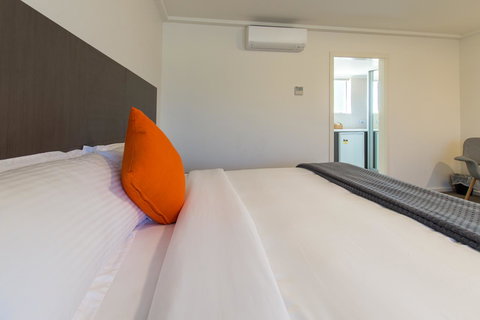 Mick O\'Sheas - Accommodation Brisbane 15