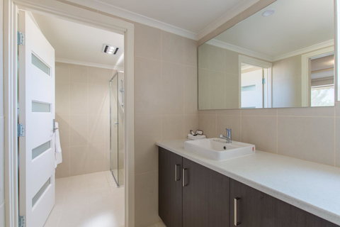 Mick O\'Sheas - Accommodation Brisbane 28