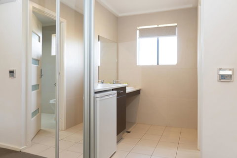 Mick O\'Sheas - Accommodation Brisbane 3