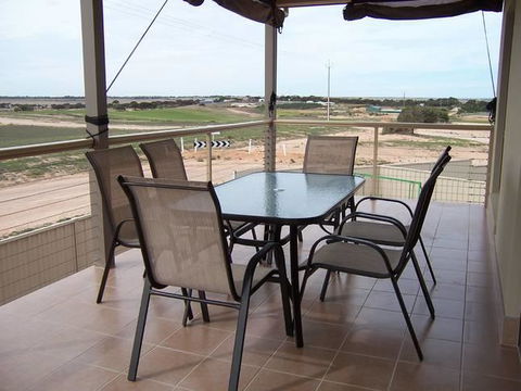 Relax On Par - Accommodation Brisbane 11