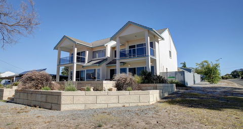 Bay Bliss - Accommodation Brisbane 4