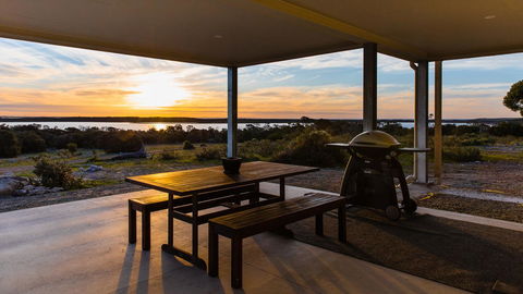 Southern Ocean Lookout - Accommodation Brisbane 12