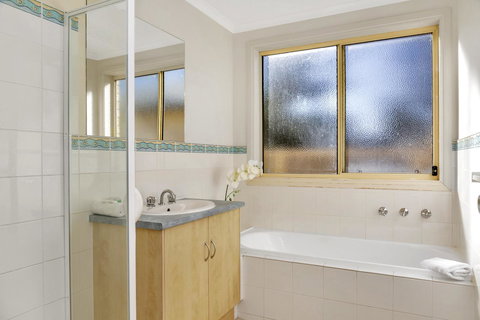 The Lighthouse - Port Willunga - C21 SouthCoast Holidays - Accommodation Brisbane 11