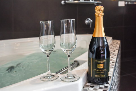 Esplanade Escape - Accommodation Brisbane 6