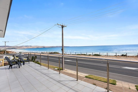 Esplanade Escape - Accommodation Brisbane 16