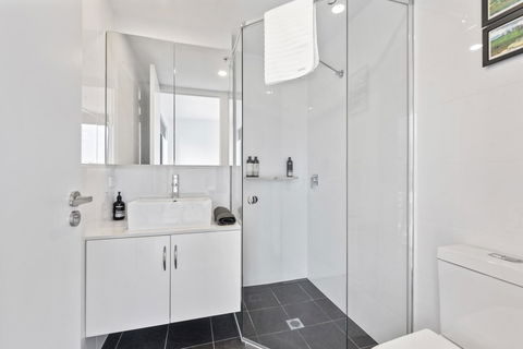 Views On Surflen - Accommodation Brisbane 7
