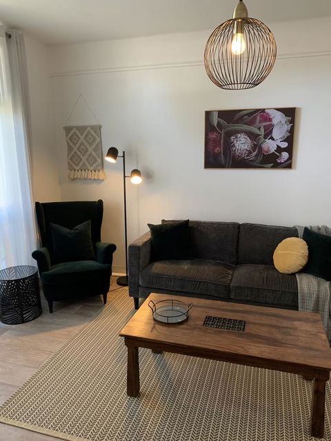 Sunshine Four - Accommodation Brisbane 9