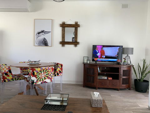 Sunshine Four - Accommodation Brisbane 4