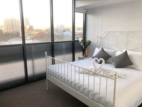 CENTRAL ESCAPE 2 BEDROOM @ ADELAIDE CBD - Accommodation Brisbane 2