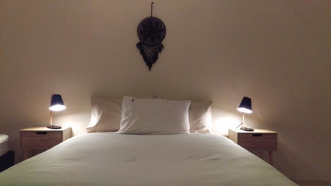 Desert Gum Retreat Gough St - Accommodation Brisbane 19