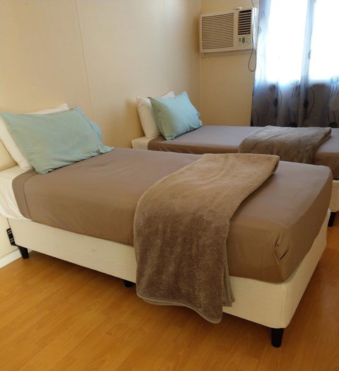 Desert Gum Retreat Gough St - Accommodation Brisbane 4