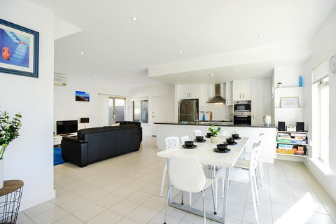 Blue Zone - Aldinga Beach - Accommodation Brisbane 1