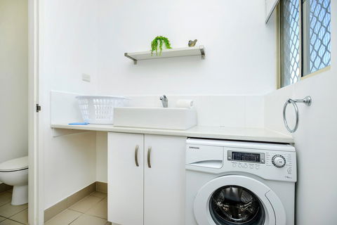 Blue Zone - Aldinga Beach - Accommodation Brisbane 7