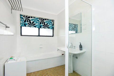 Red Door - Accommodation Brisbane 7