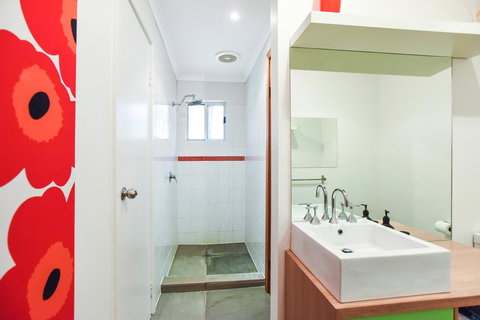 Red Door - Accommodation Brisbane 11