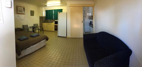 A1Cabins - Accommodation Brisbane 3