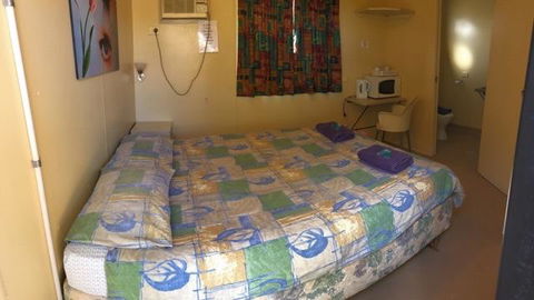 A1Cabins - Accommodation Brisbane 5