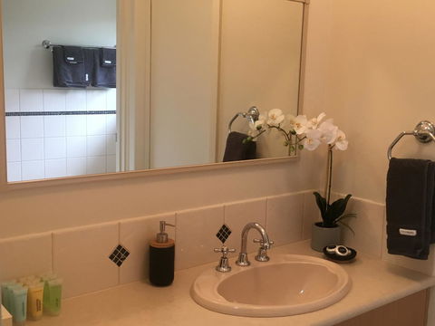 Apartment 229 Mount Gambier - Accommodation Brisbane 3