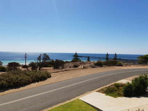 South Shores - Accommodation Brisbane 3