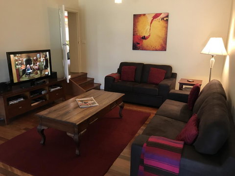 A Secret Garden - Accommodation Brisbane 3